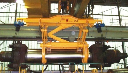 Roll Tong with Chain Hoist for Chock Rotation Cap.45t